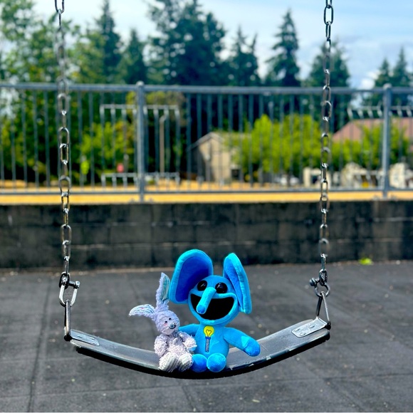 Meet your Posher, Tilomai - Picture 1 of 1